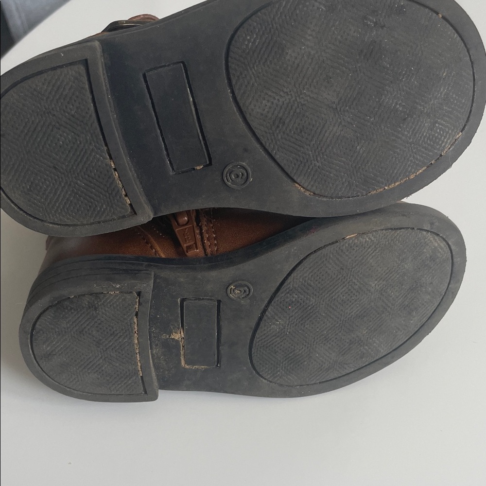 GAP Brown Kids Boots - Picture 4 of 4